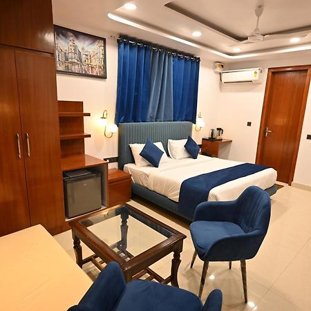 Hotel Down Town Paschim Vihar Delhi  Exterior photo