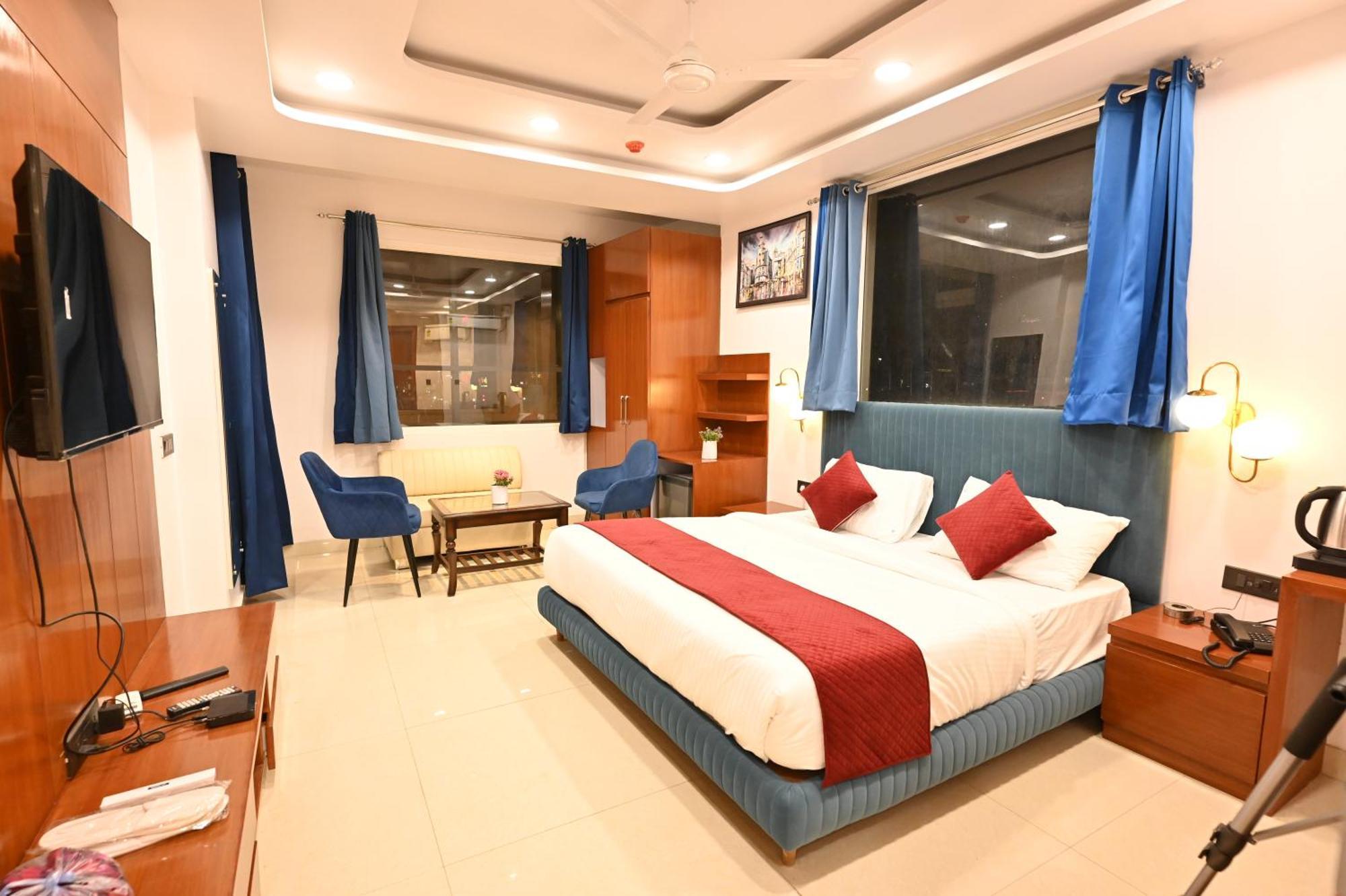 Hotel Down Town Paschim Vihar Delhi  Exterior photo
