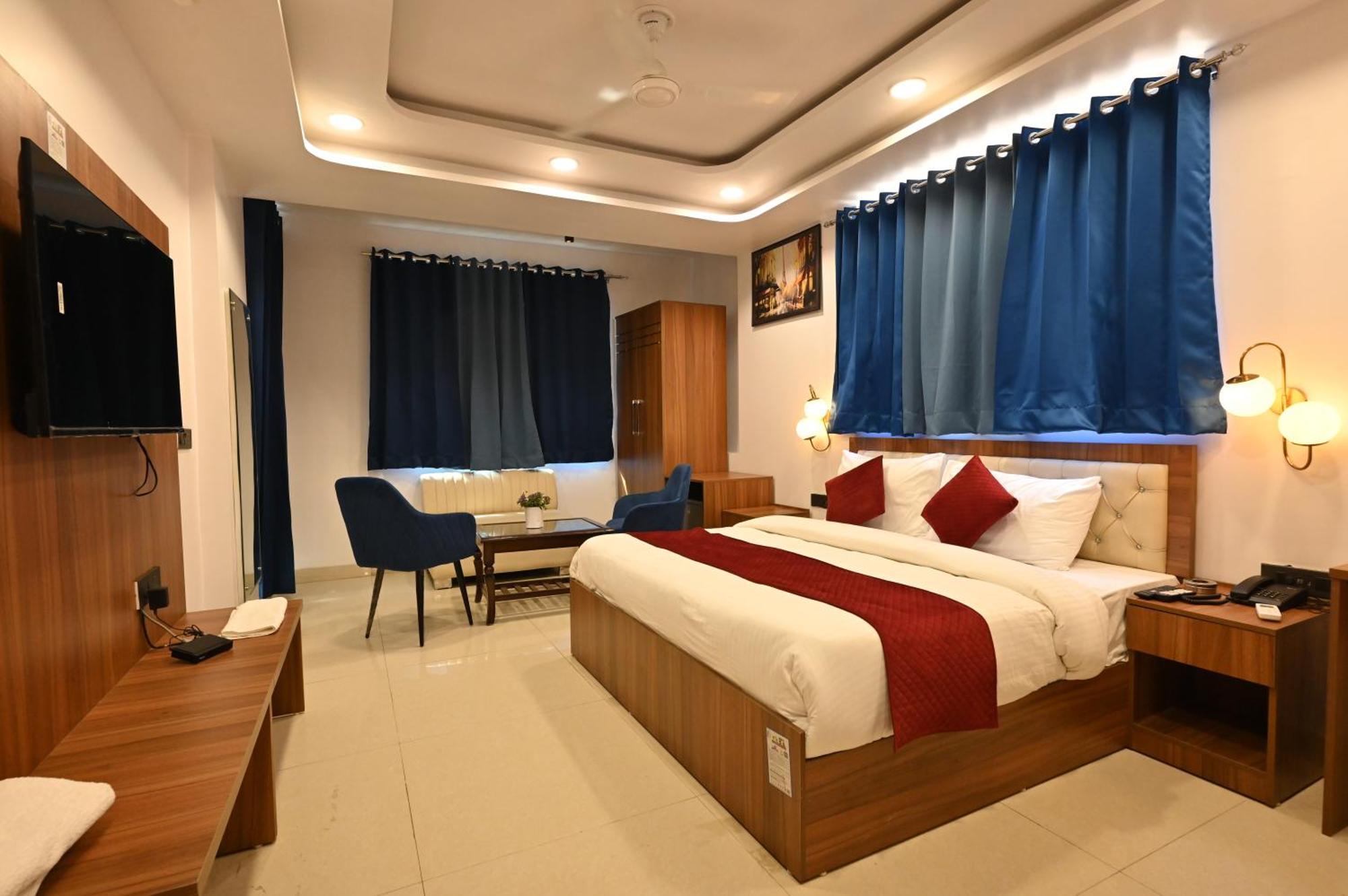 Hotel Down Town Paschim Vihar Delhi  Exterior photo